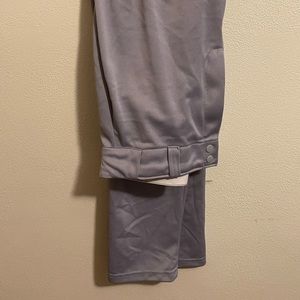 Baseball pants with belt
